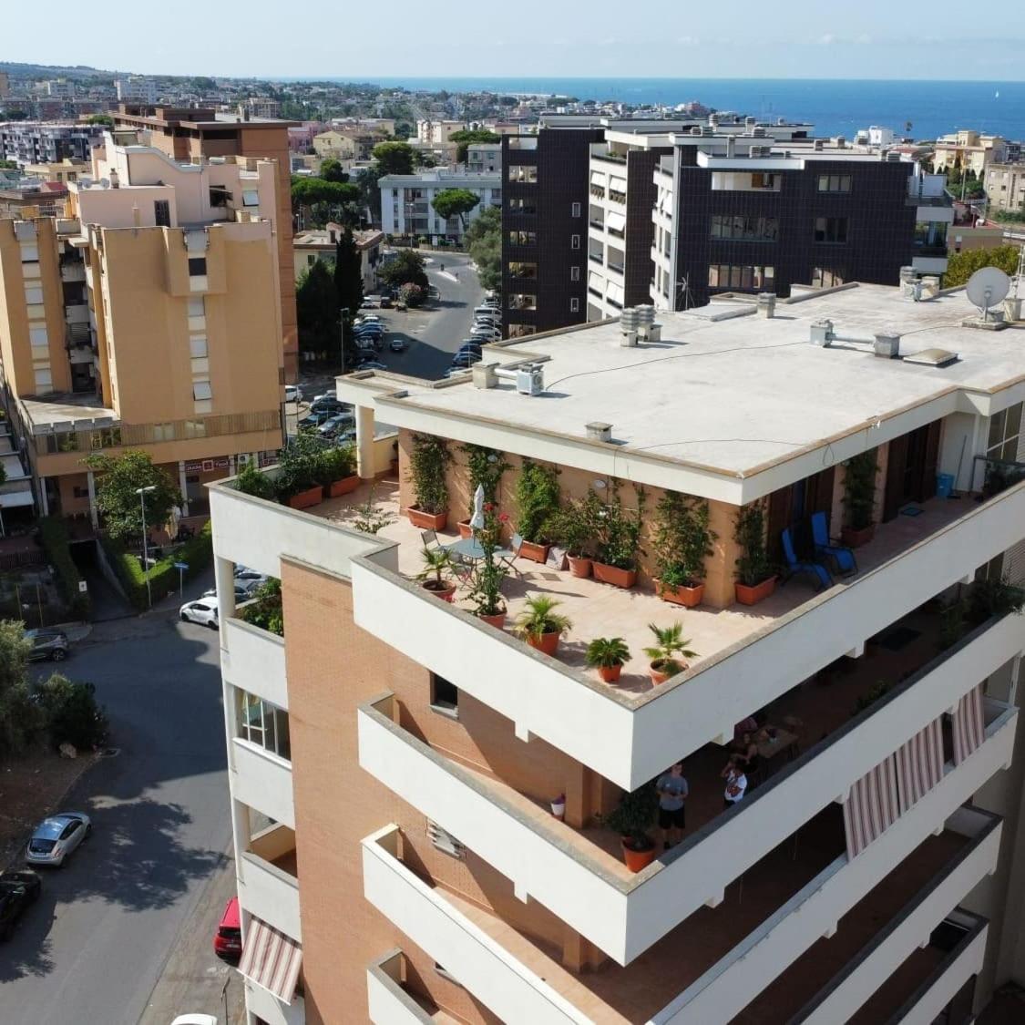 B&Byanet'S Beautiful House Civitavecchia Exterior foto