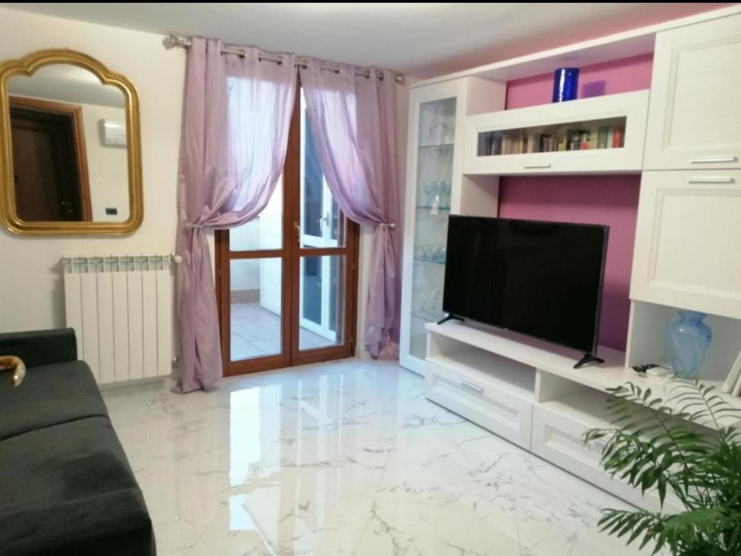 B&Byanet'S Beautiful House Civitavecchia Exterior foto